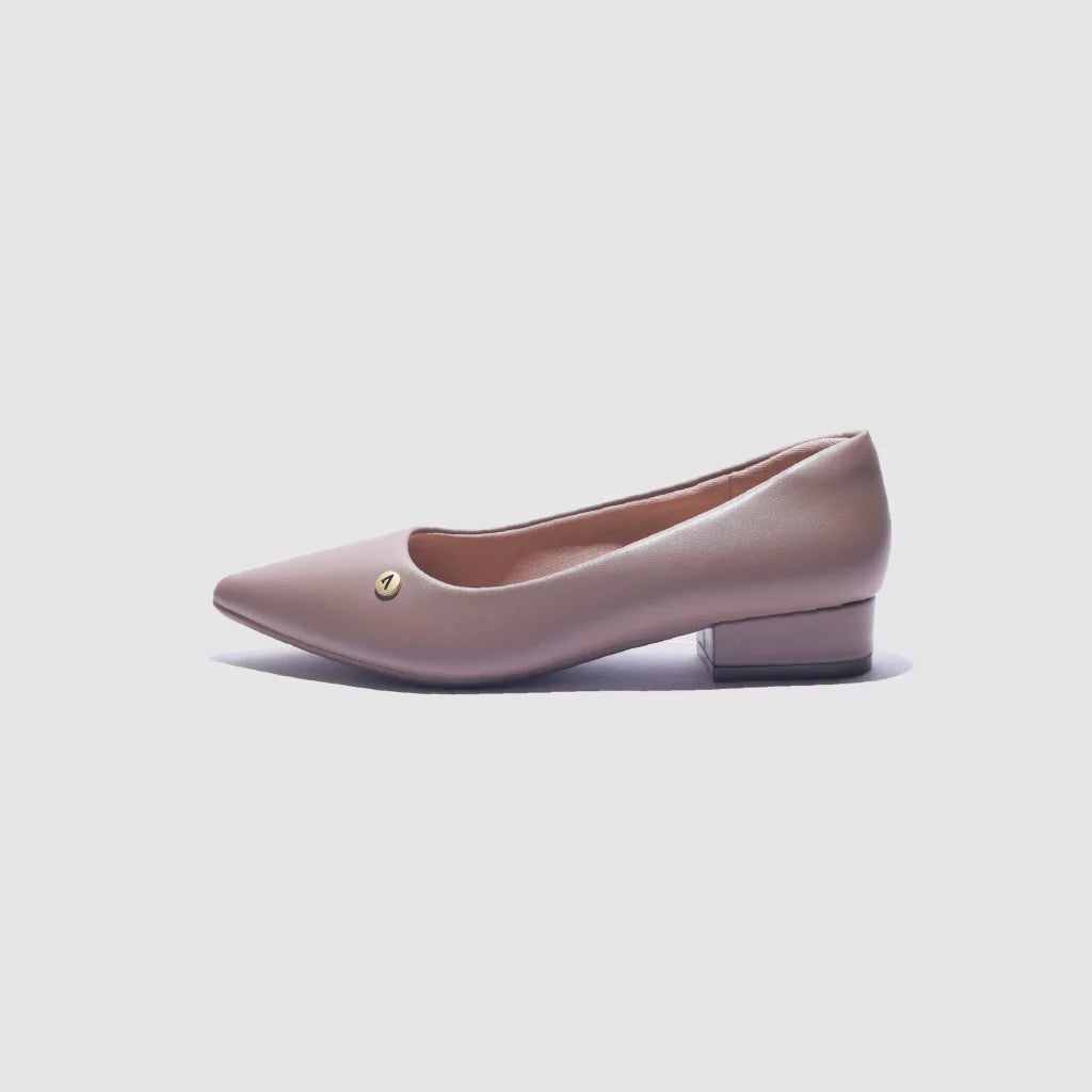 Lyssa sales classic pump